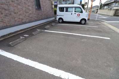 【駐車場】 | ピュアコート Ａ | 駐車場