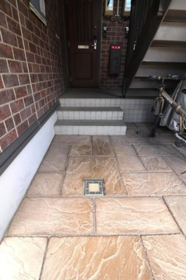 【エントランス】 | ピュアコート Ａ | エントランス