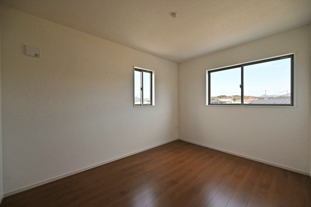 テラシエ水明台2丁目新築一戸建て│5LDK+駐車並列2台可の洋室|-洋室6帖(2F)-