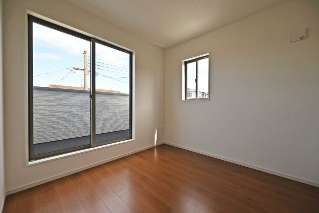 テラシエ水明台2丁目新築一戸建て│5LDK+駐車並列2台可の洋室|-洋室4.5帖(2F)-