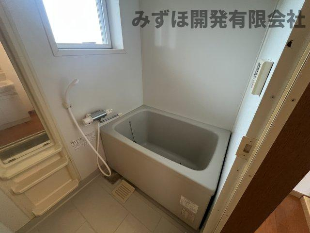 寒河江市大字西根字石川下2076(パステル）の浴室