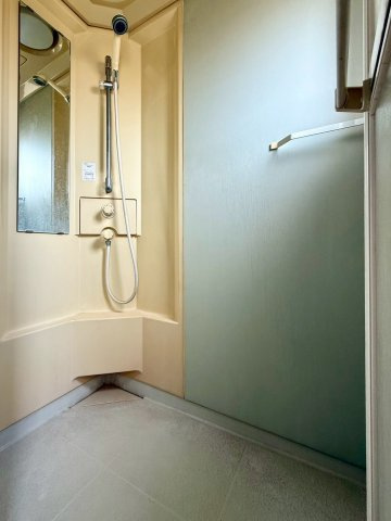 泉大津市戎町　戸建の浴室