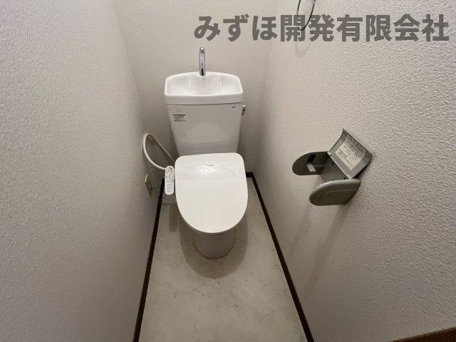 東根市温泉町1丁目14-14　ハートフルハウスBのトイレ