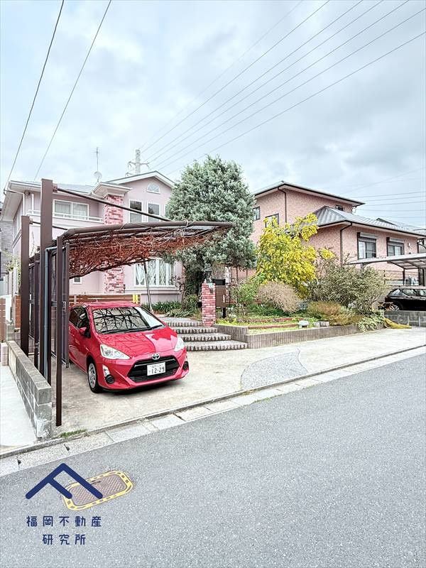 古賀市舞の里４丁目　戸建ての駐車場