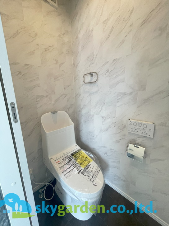 藤沢市鵠沼橘　新築戸建　全2棟A号棟のトイレ