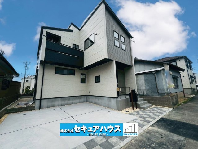 【今からご案内可能】東海市富木島町伏見3丁目 全1棟の駐車場|【駐車場】
◆並列2台駐車可能です♪