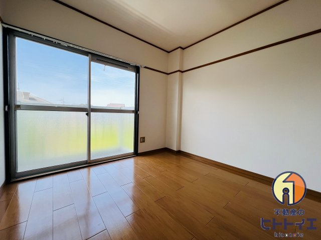 グリーンハイツサカエの洋室|スタンダードな洋室です