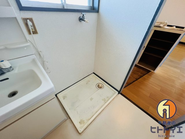 グリーンハイツサカエの設備|室内洗濯機置場です