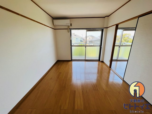 グリーンハイツサカエの洋室