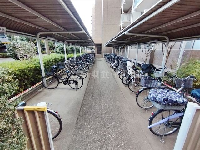 【駐輪場】の画像