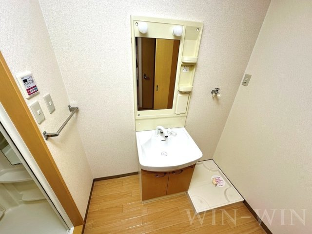 トラステージの洗面所|イメージ（同建物内別部屋の写真です）