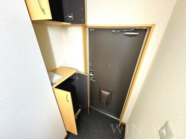 トラステージの玄関|イメージ（同建物内別部屋の写真です）