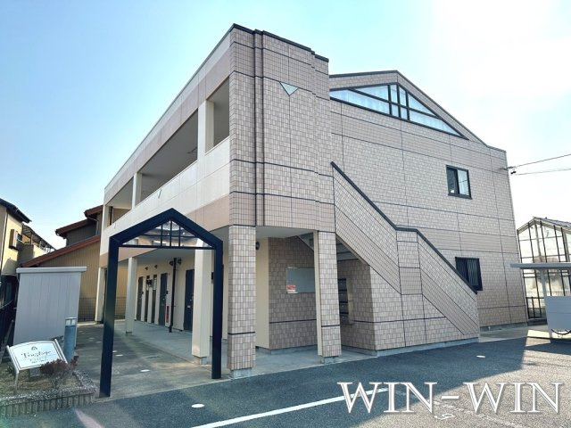 トラステージのエントランス