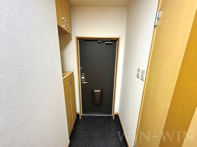 トラステージの玄関|イメージ（同建物内別部屋の写真です）