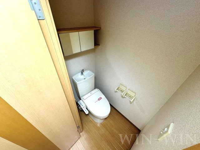 トラステージのトイレ|イメージ（同建物内別部屋の写真です）