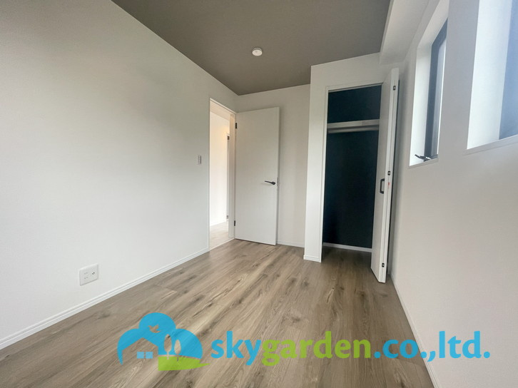 藤沢市鵠沼橘　新築戸建　全2棟B号棟の洋室