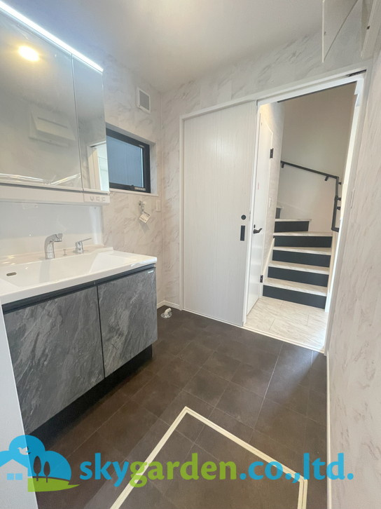 藤沢市鵠沼橘　新築戸建　全2棟B号棟の独立洗面台