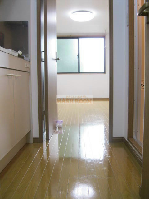 パークハイツ桃井の玄関