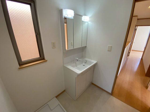 守山区脇田町の独立洗面台|独立洗面台で身支度をすべて済ませてしまいましょう