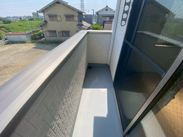 守山区脇田町のバルコニー|バルコニーからの眺めを楽しみながら食事をしませんか