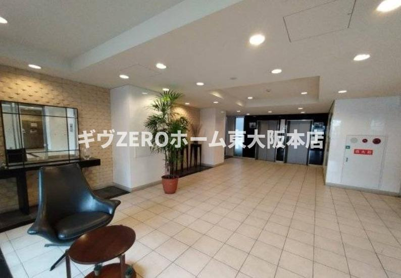 CASSIA高井田NorthCourtのロビー