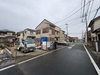 【前面道路含む現地写真】