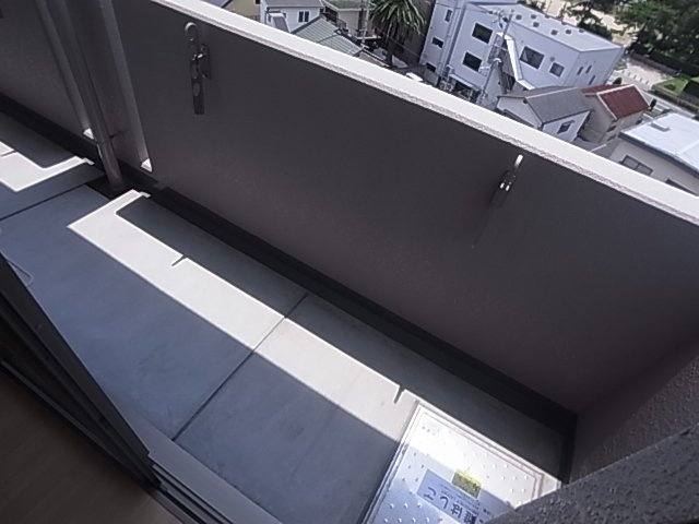神戸市須磨区行幸町１丁目の賃貸マンションのバルコニー