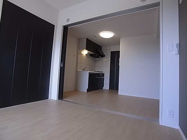 神戸市須磨区行幸町１丁目の賃貸マンションの居間・リビング|室内