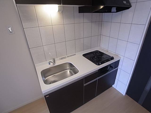 神戸市須磨区行幸町１丁目の賃貸マンションのキッチン|システムキッチン（ガス２口）