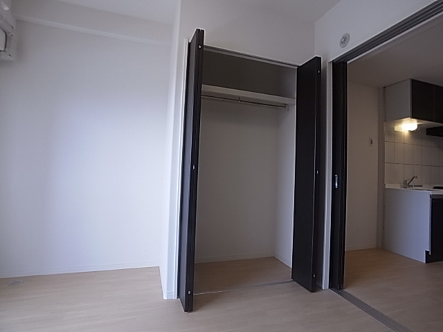神戸市須磨区行幸町１丁目の賃貸マンションの収納|クローゼット