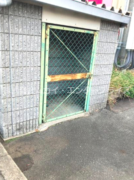 八雲中町３丁目　倉庫・事務所のその他共用部分|ごみ置き場