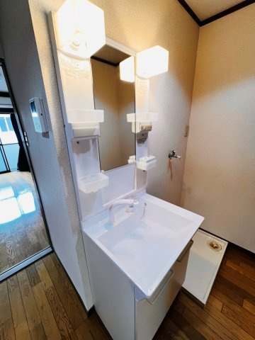 エステート長浜の洗面所