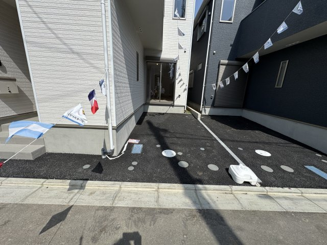 葛飾区西水元５丁目新築戸建【幸田小学校：7分】の駐車場|8号棟駐車スペース