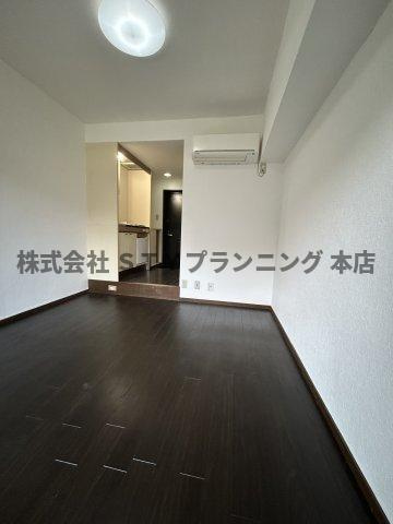 仲介手数料０円！HOUSING101の居間・リビング
