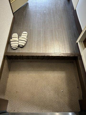 仲介手数料０円！HOUSING101の玄関