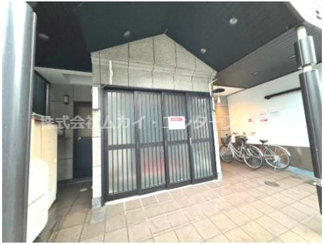 エスポワール山王のエントランス|毎日通るエントランスはこのようになっています