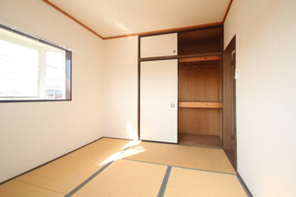 【収納】 | ヴェルエスト鹿沼 | 寝室にある収納です