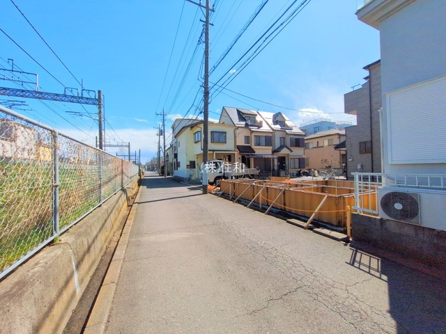 【新築分譲住宅】川越市稲荷町の前面道路含む現地写真