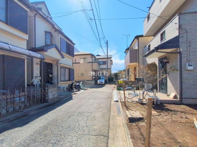 【新築分譲住宅】川越市稲荷町の前面道路含む現地写真