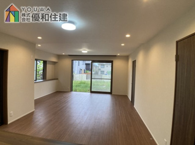 【居間・リビング】 | 神戸市西区宮下3丁目　中古戸建