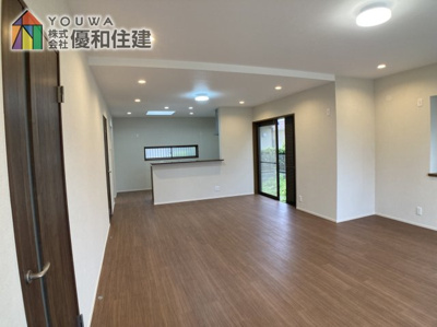 【居間・リビング】 | 神戸市西区宮下3丁目　中古戸建