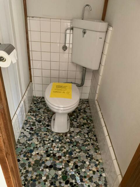 同間取りの別室の室内写真です