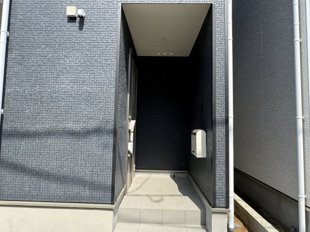 葛飾区西水元５丁目新築戸建【幸田小学校：7分】のエントランス|エントランス・玄関ポーチ