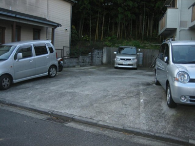 【駐車場】 | エムエイガーデン | 現在空き区画は、軽自動車限定のみです