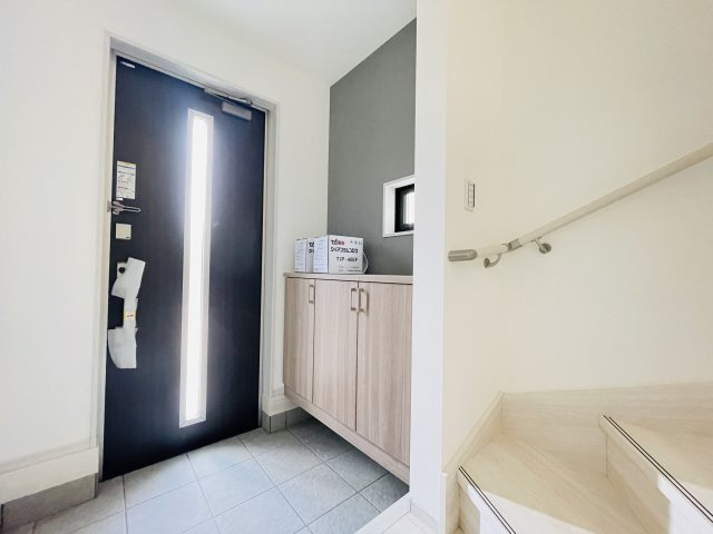 【玄関】 | 熊谷市久下　いろどりアイタウン　新築戸建　全2棟　2号棟