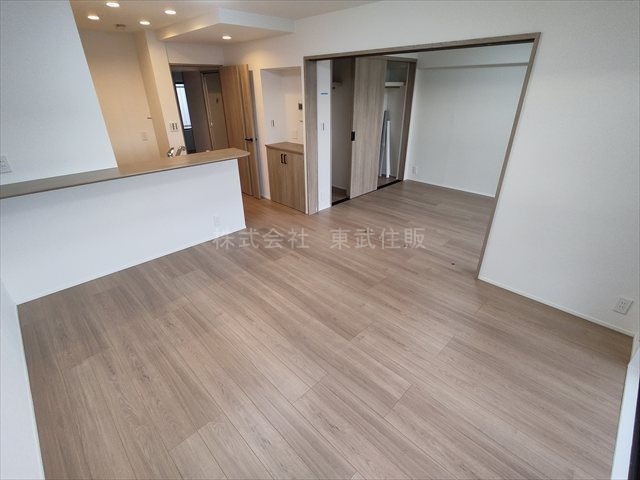 【居間・リビング】の画像