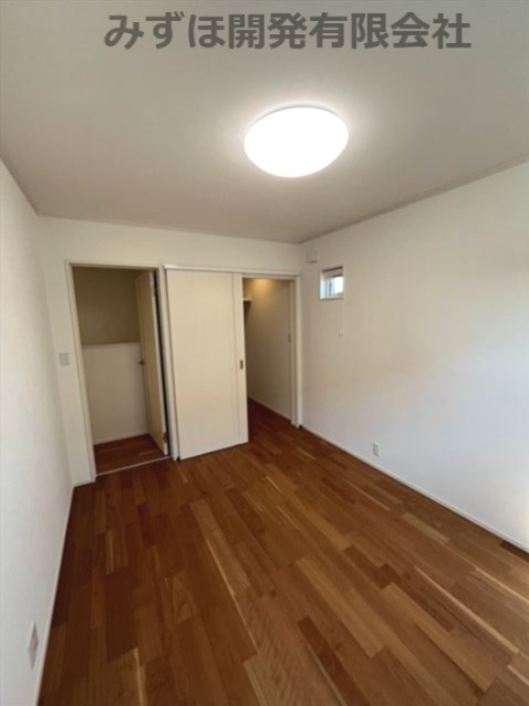 東根市神町西一丁目　神町プライムタウン【D棟】の洋室|６帖西