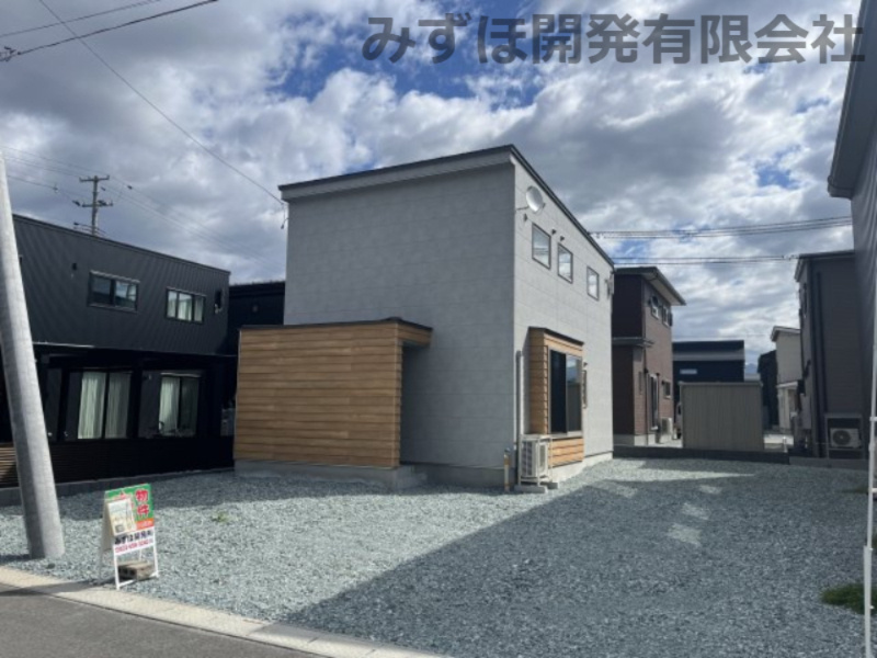 東根市神町西一丁目　神町プライムタウン【D棟】の外観