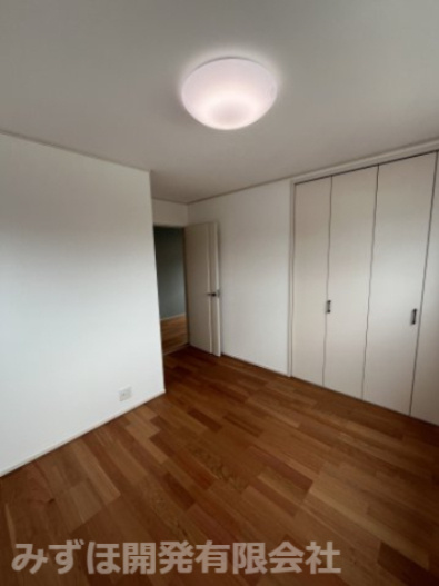 東根市神町西一丁目　神町プライムタウン【C棟】の洋室|7.5帖