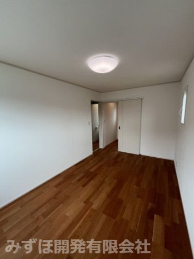 東根市神町西一丁目　神町プライムタウン【C棟】の洋室|7.5帖